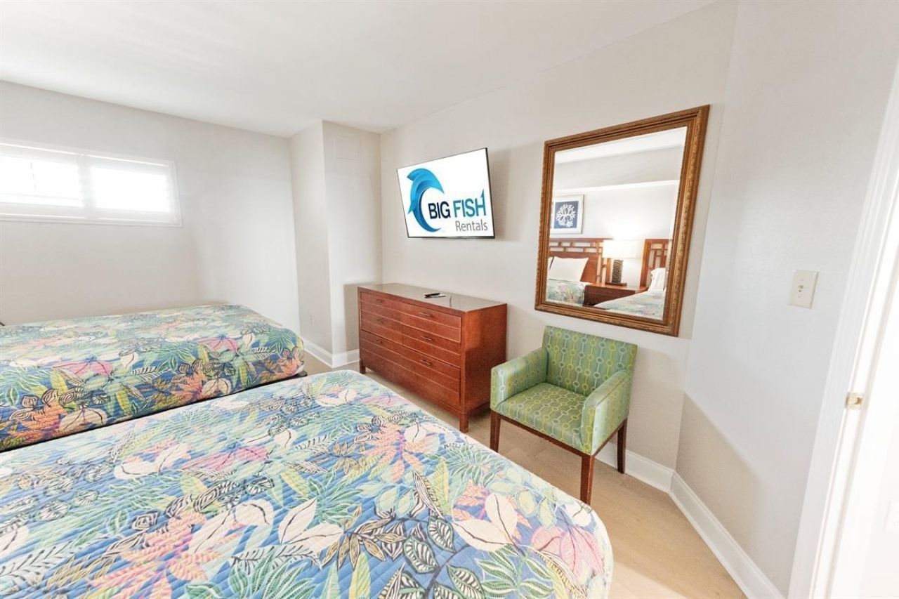 5300 N Ocean Blvd. Photo 14