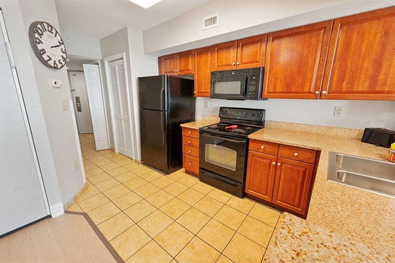 5300 N Ocean Blvd. Photo 7