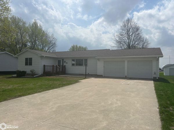 1306 SW 2nd, Eagle Grove, IA 50533