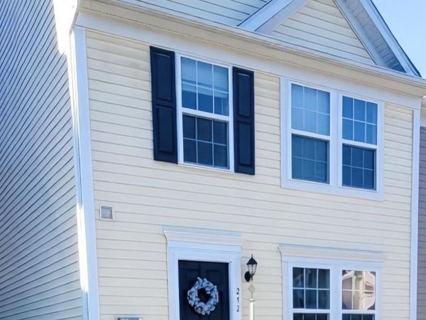 212 Kingsbury Court, White Hall, WV 26554