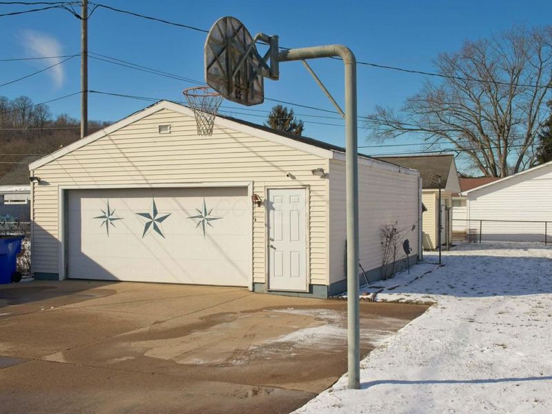 677 Adena Road, Chillicothe, OH 45601 Photo 3