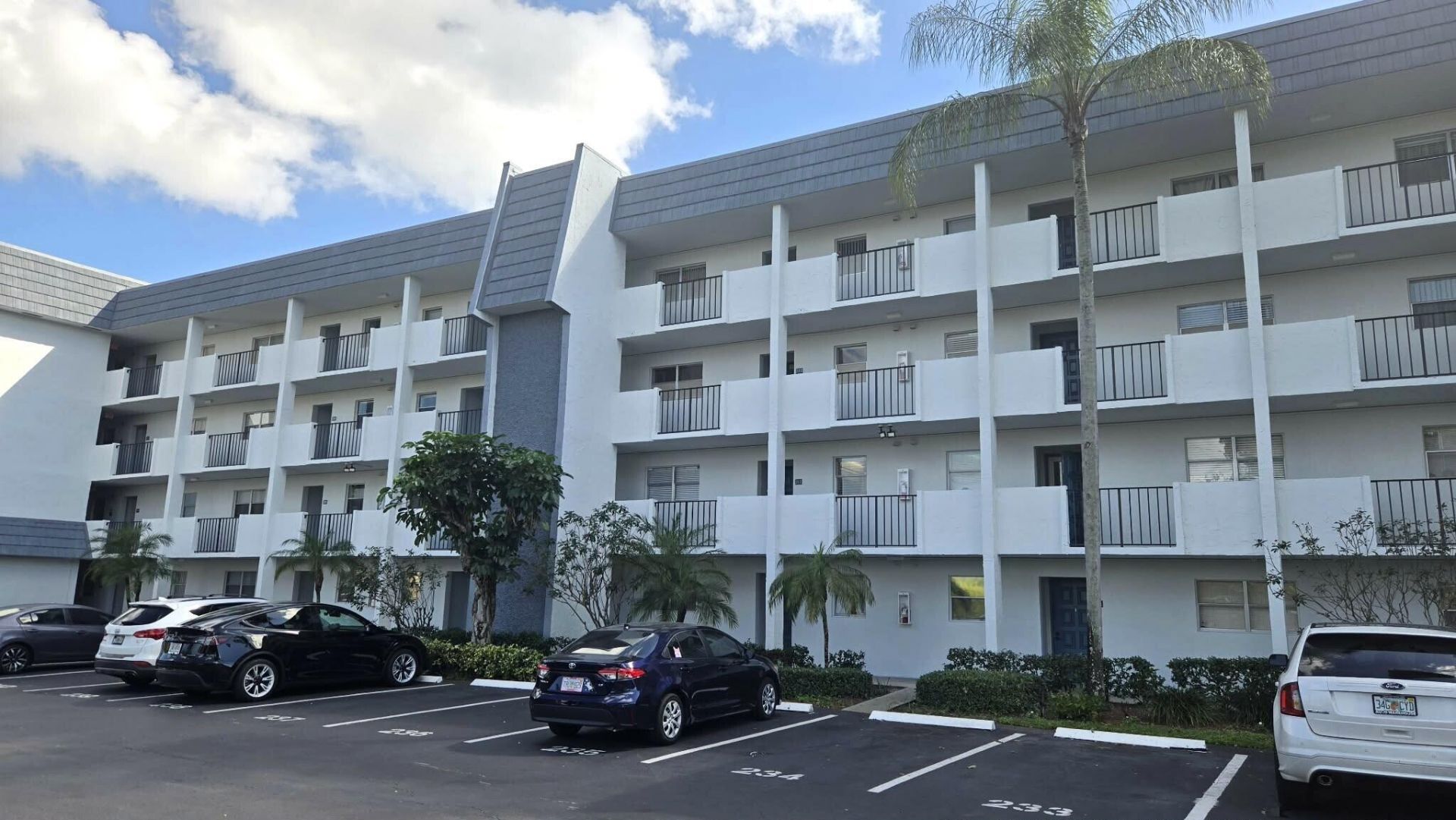 6080 NW 44th Street, Unit 214, Lauderhill, FL 33319 Photo