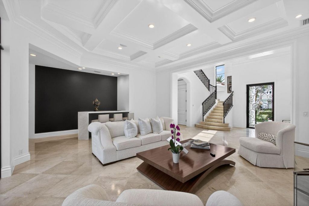 213 Via Palacio, Palm Beach Gardens, FL 33418 Photo