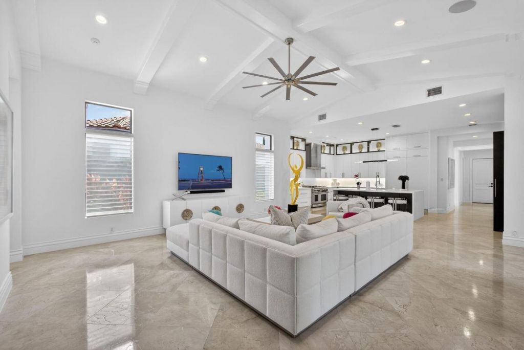 213 Via Palacio, Palm Beach Gardens, FL 33418 Photo