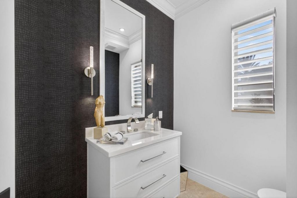 213 Via Palacio, Palm Beach Gardens, FL 33418 Photo