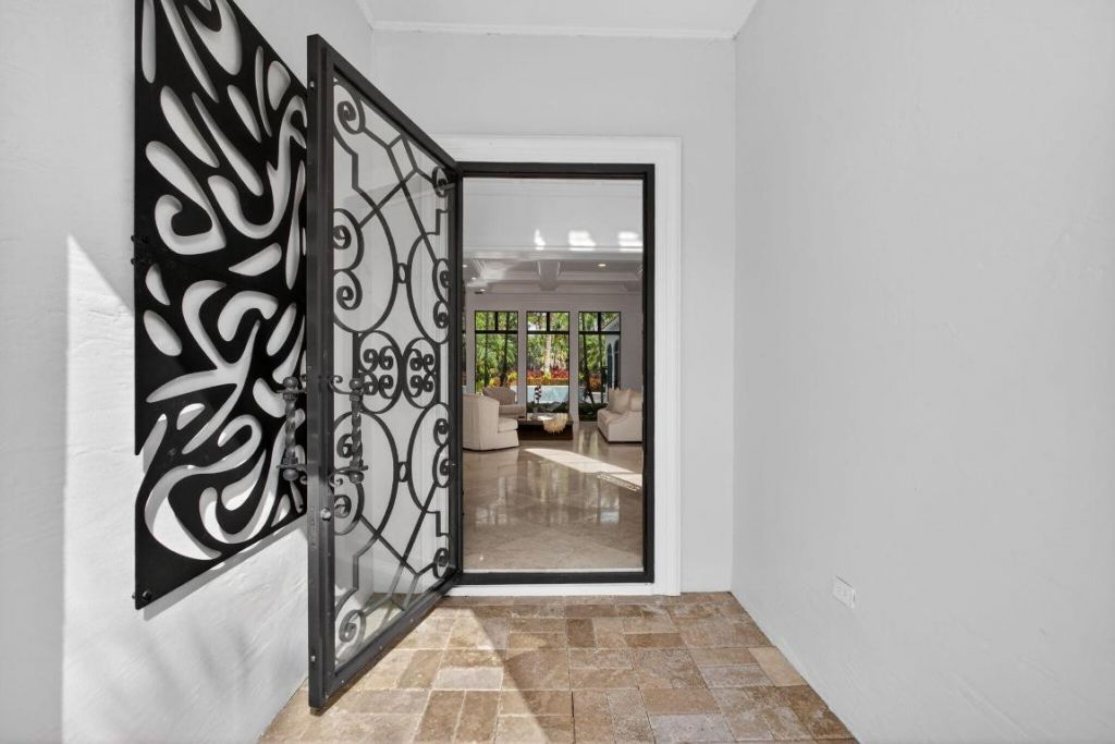 213 Via Palacio, Palm Beach Gardens, FL 33418 Photo