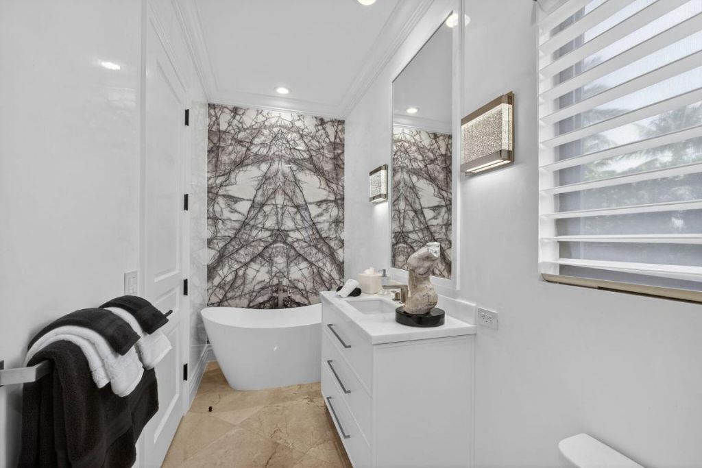 213 Via Palacio, Palm Beach Gardens, FL 33418 Photo