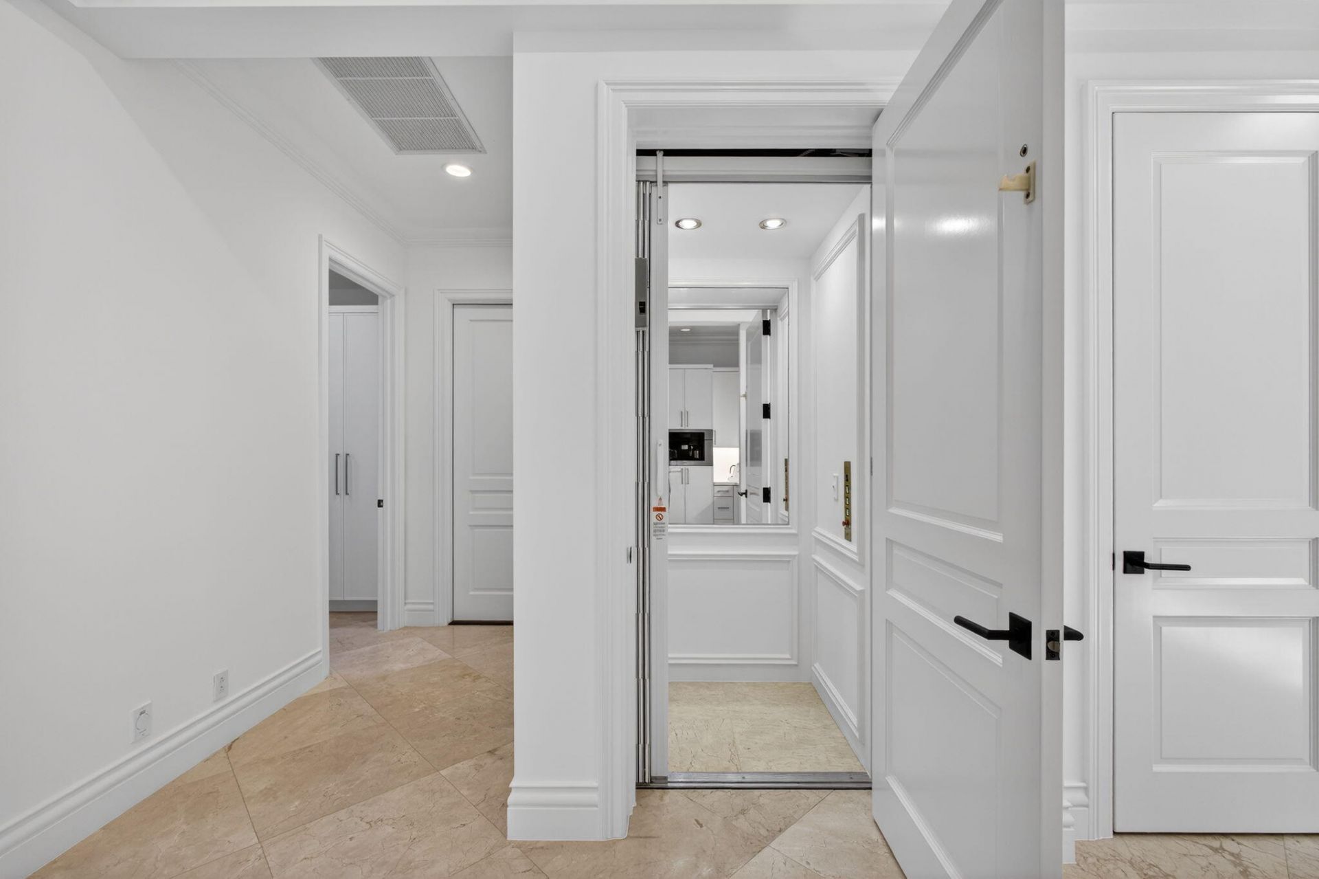 213 Via Palacio, Palm Beach Gardens, FL 33418 Photo