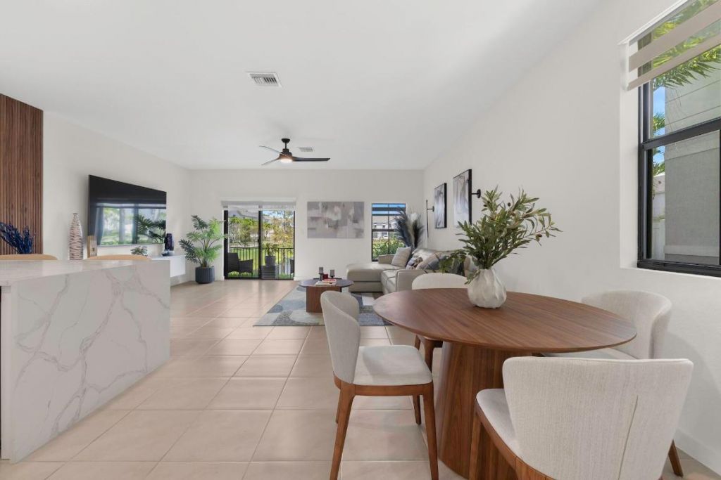 353 NW 8th Court, Pompano Beach, FL 33060 Photo