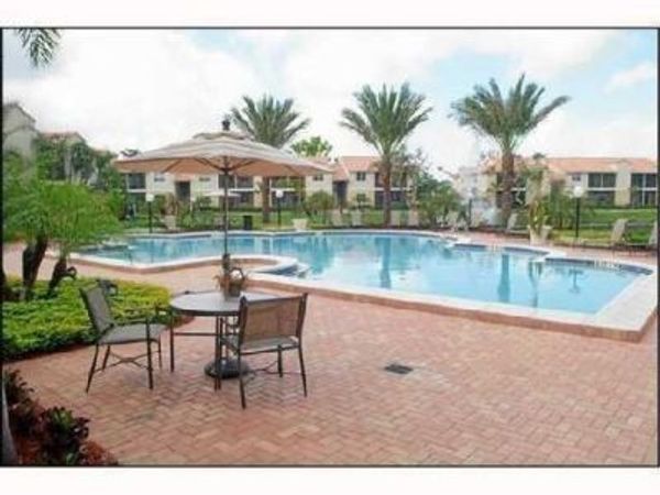 1229 SW 46th Ave, Unit 405, Pompano Beach, FL 33069