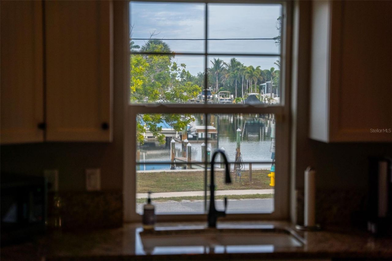 412 73rd Street, Holmes Beach, FL 34217 Photo