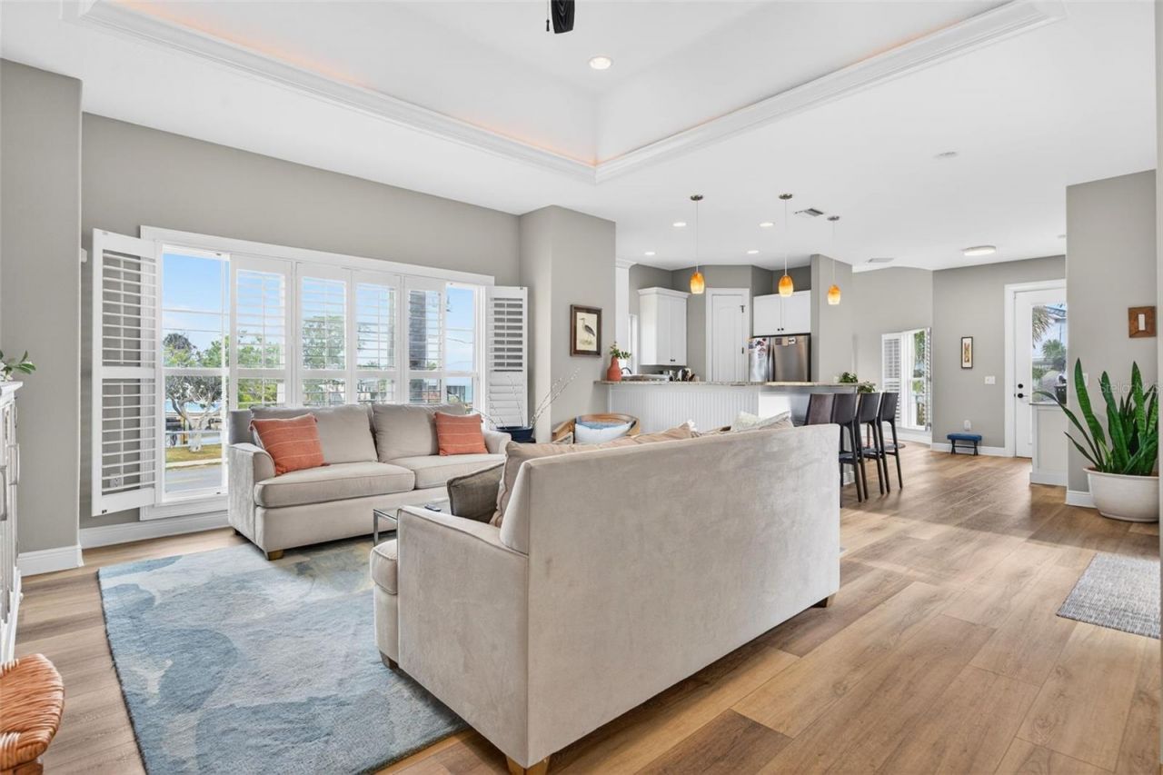 412 73rd Street, Holmes Beach, FL 34217 Photo