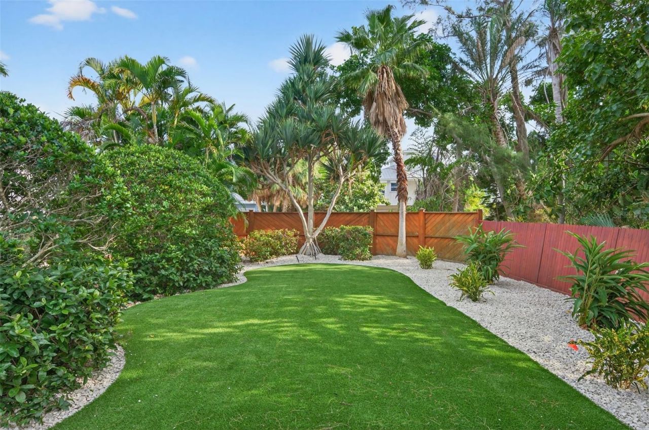 412 73rd Street, Holmes Beach, FL 34217 Photo