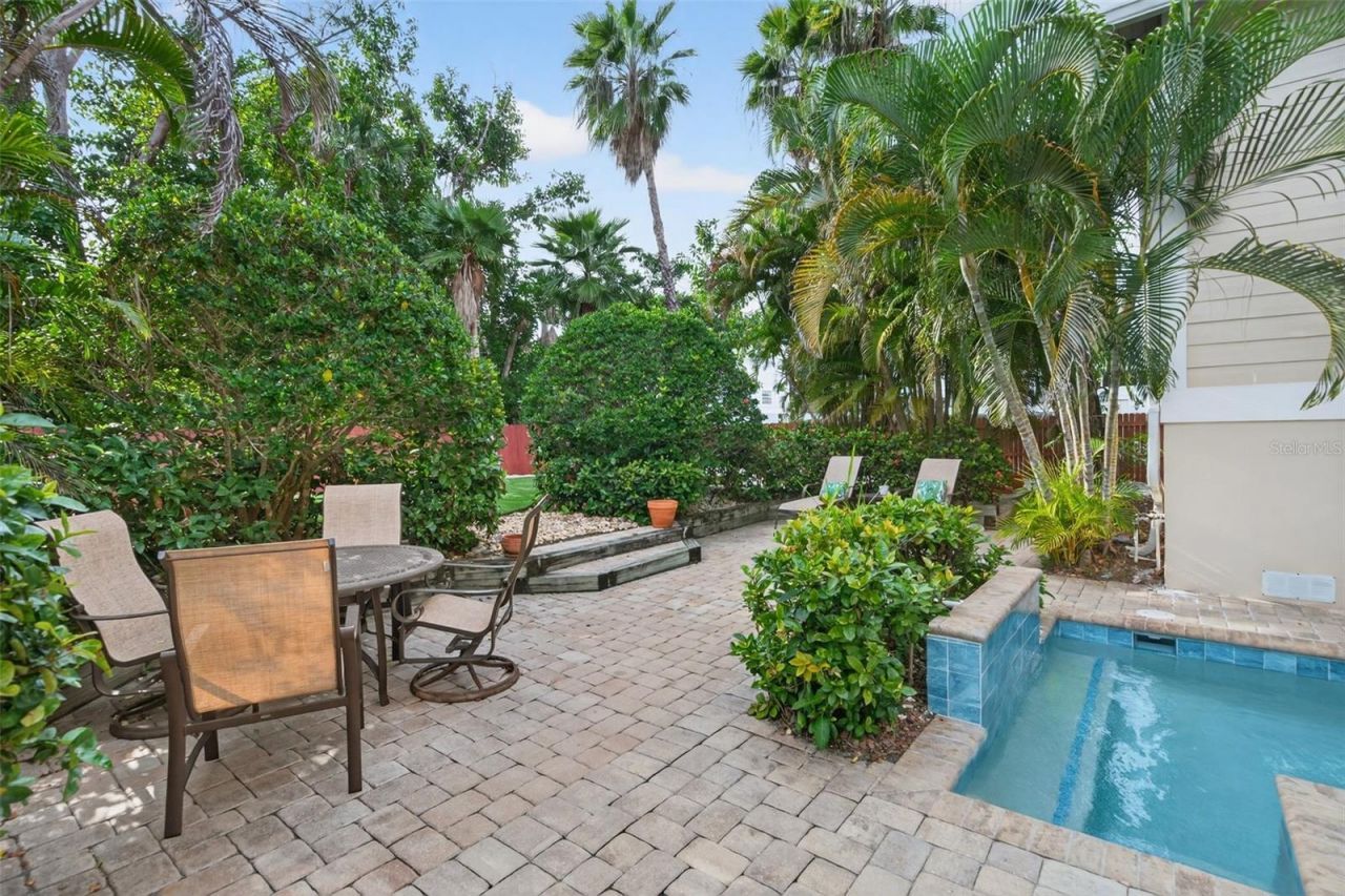 412 73rd Street, Holmes Beach, FL 34217 Photo