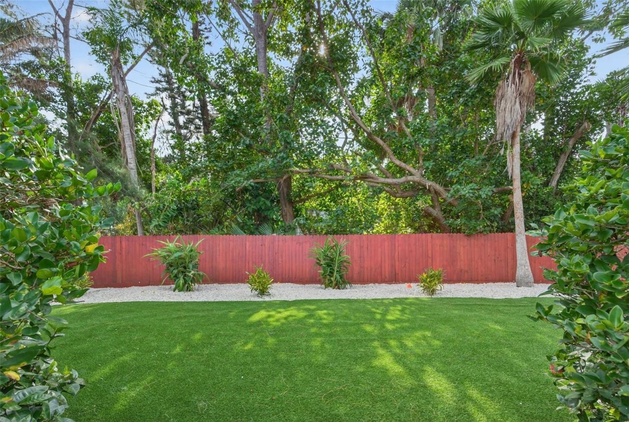 412 73rd Street, Holmes Beach, FL 34217 Photo