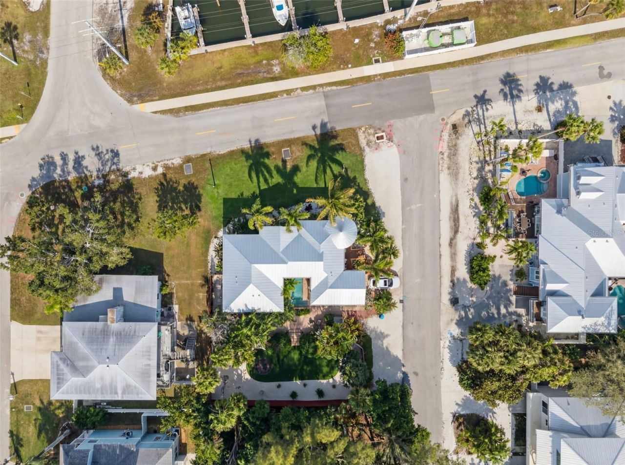 412 73rd Street, Holmes Beach, FL 34217 Photo