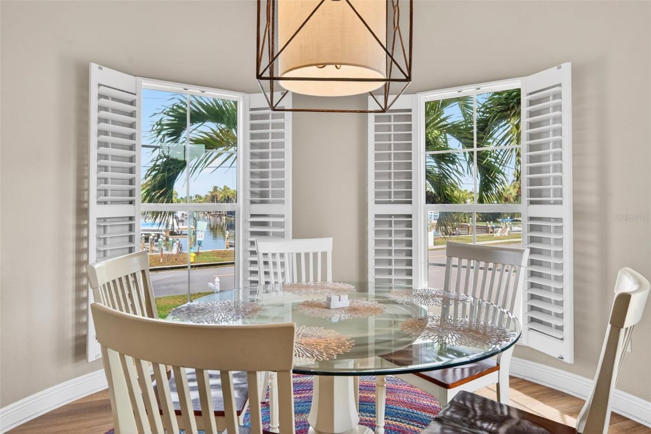 412 73rd Street, Holmes Beach, FL 34217 Photo