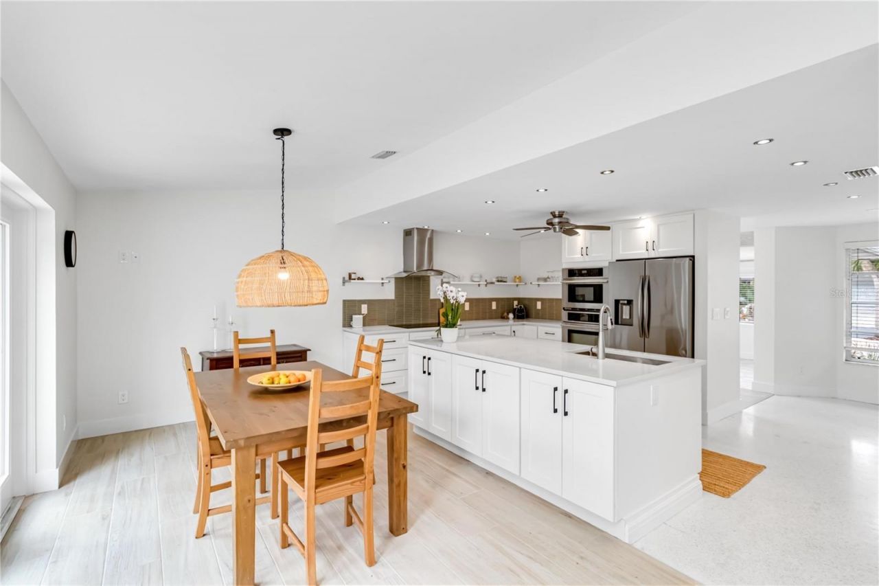 5107 Saint Albans Avenue, Sarasota, FL 34242 Photo