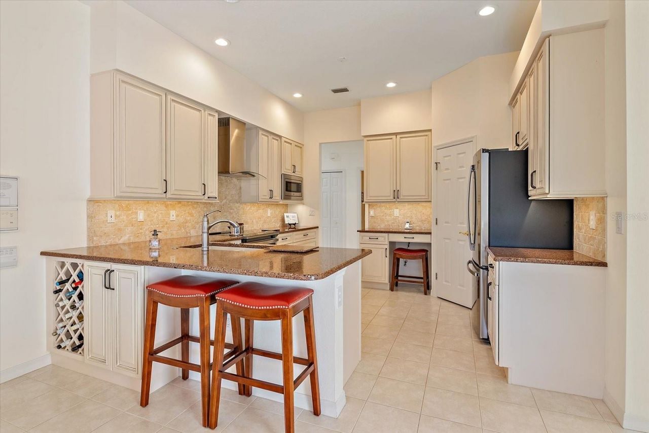 6112 Saddlehorn Avenue, Sarasota, FL 34243 Photo