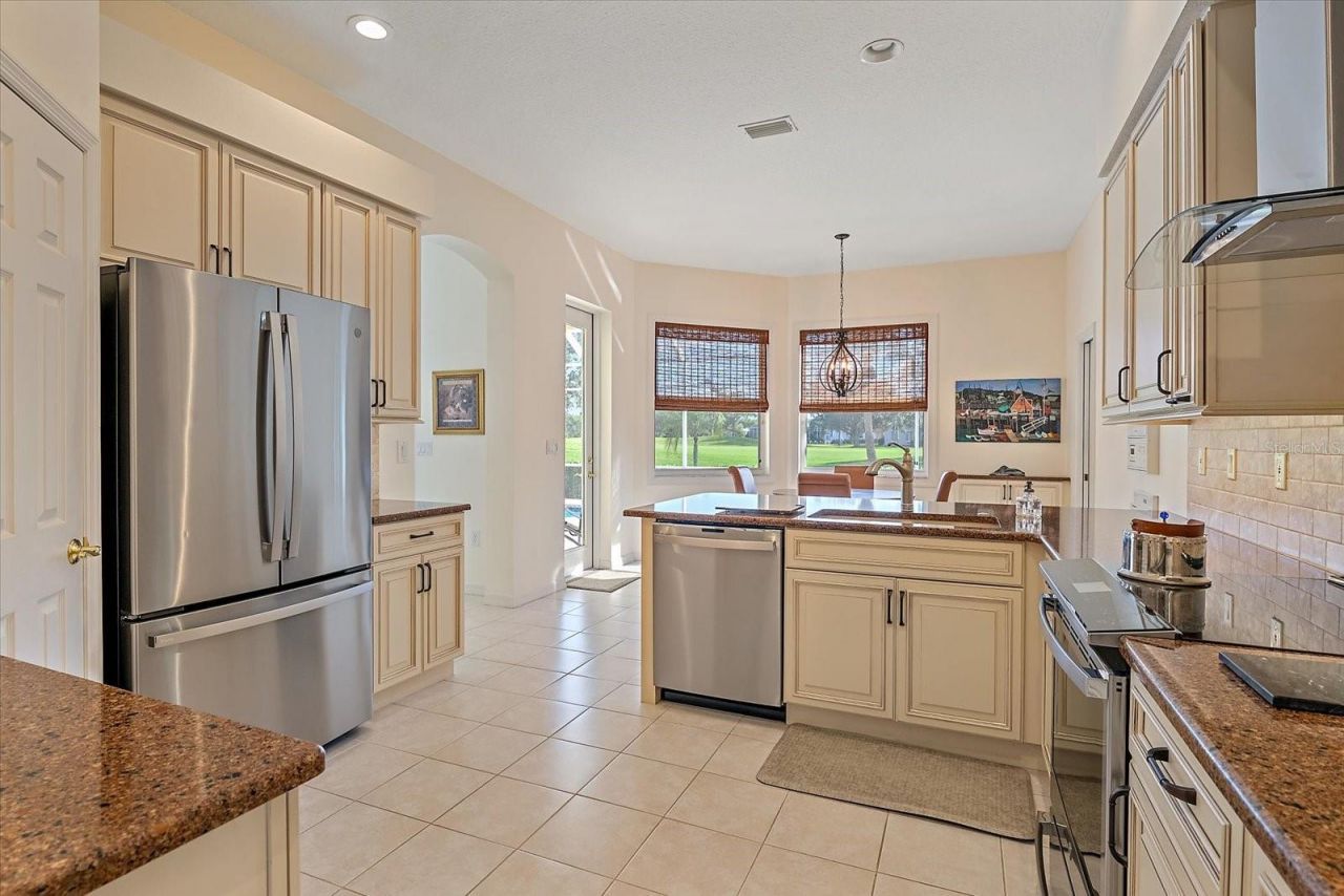 6112 Saddlehorn Avenue, Sarasota, FL 34243 Photo