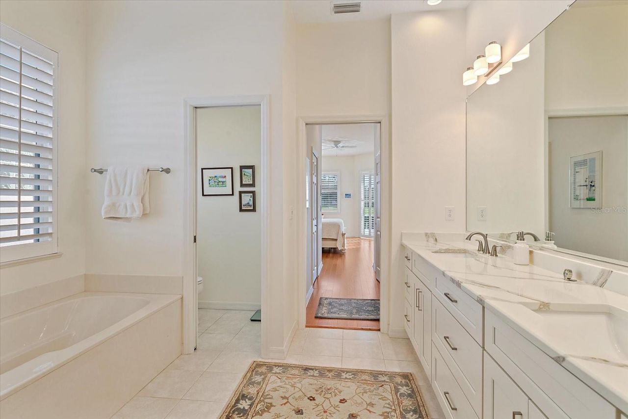 6112 Saddlehorn Avenue, Sarasota, FL 34243 Photo