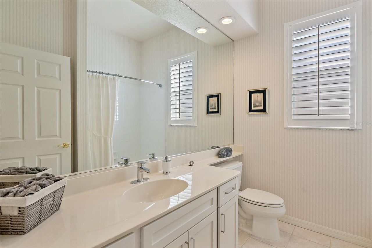 6112 Saddlehorn Avenue, Sarasota, FL 34243 Photo