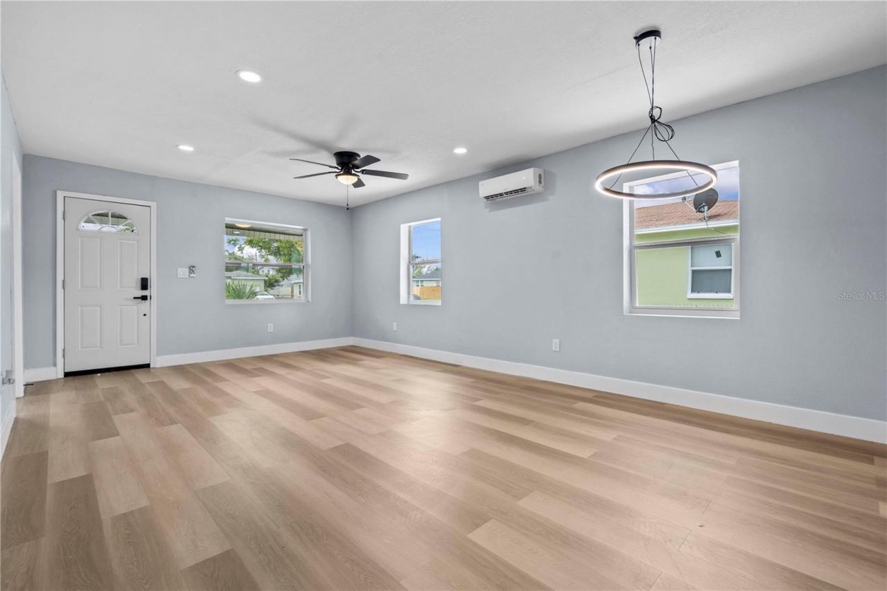 2465 16th Avenue S, Saint Petersburg, FL 33712 Photo