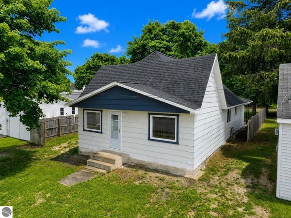 408 Michigan Avenue N, Manton, MI 49663