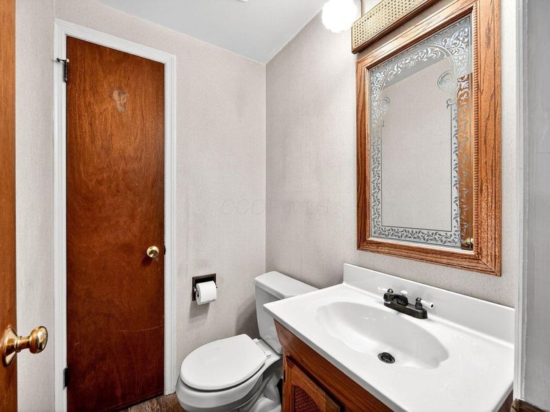 2375 Hardesty Drive N, Unit A5, Columbus, OH 43204 Photo 18