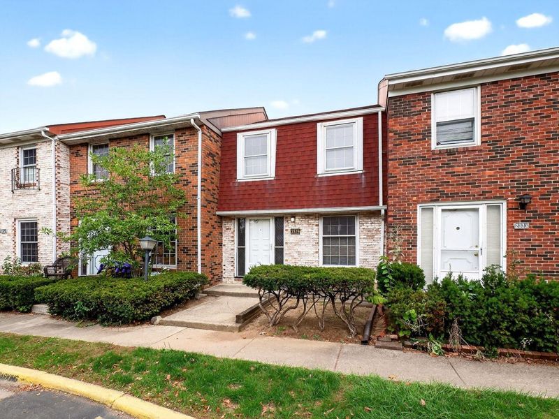 2375 Hardesty Drive N, Unit A5, Columbus, OH 43204 Photo 3