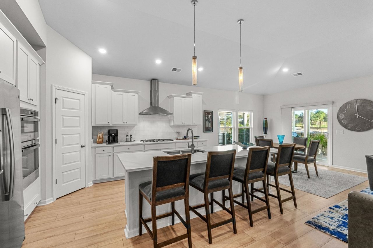 5666 Canary Island Ct. Photo 11