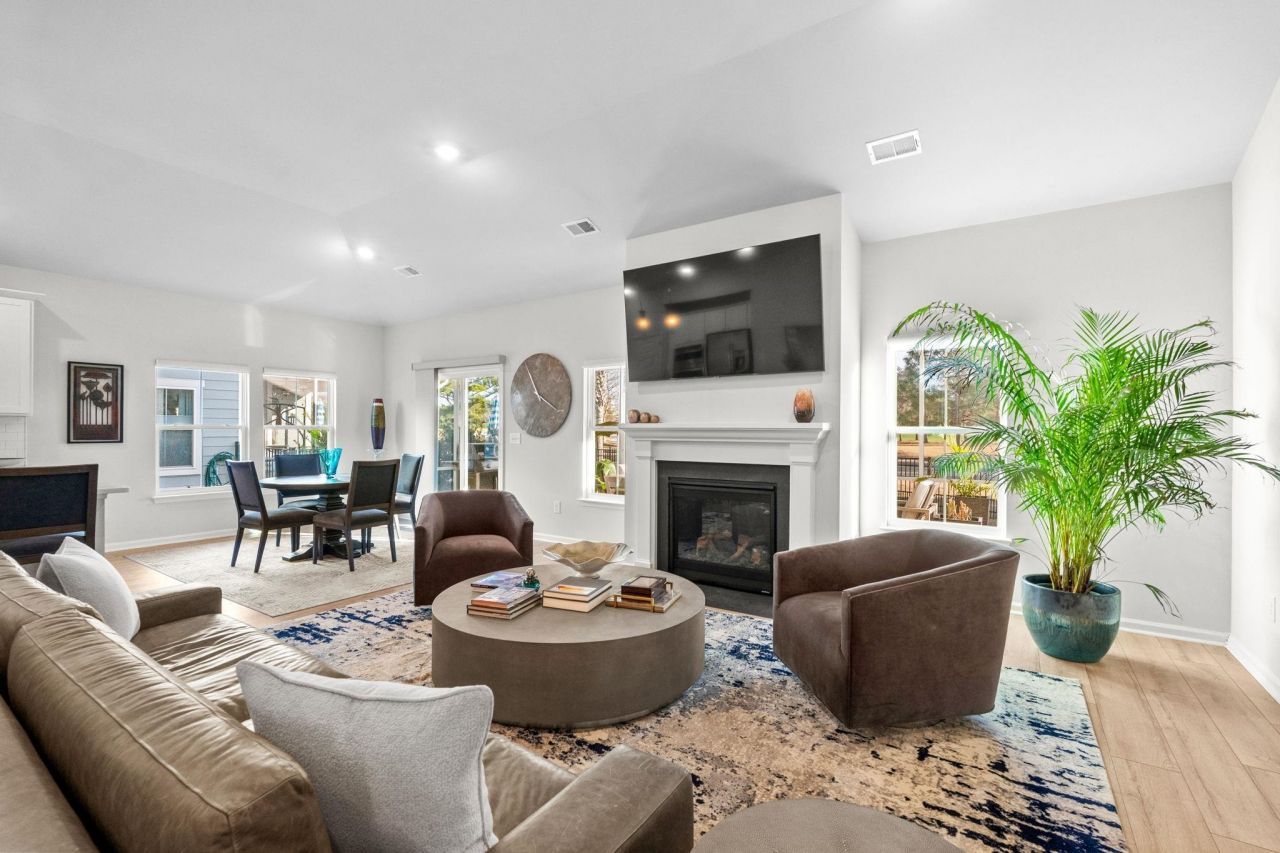 5666 Canary Island Ct. Photo 7