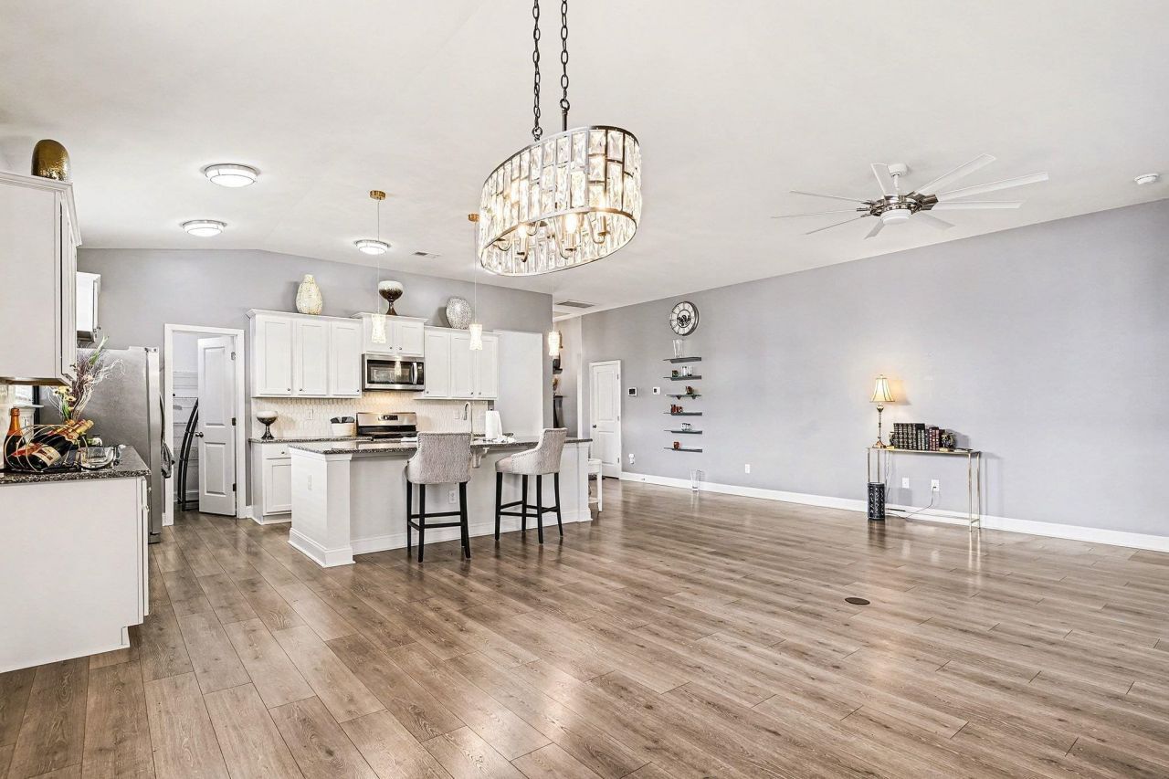 1071 Heather Glen Blvd. Photo 14