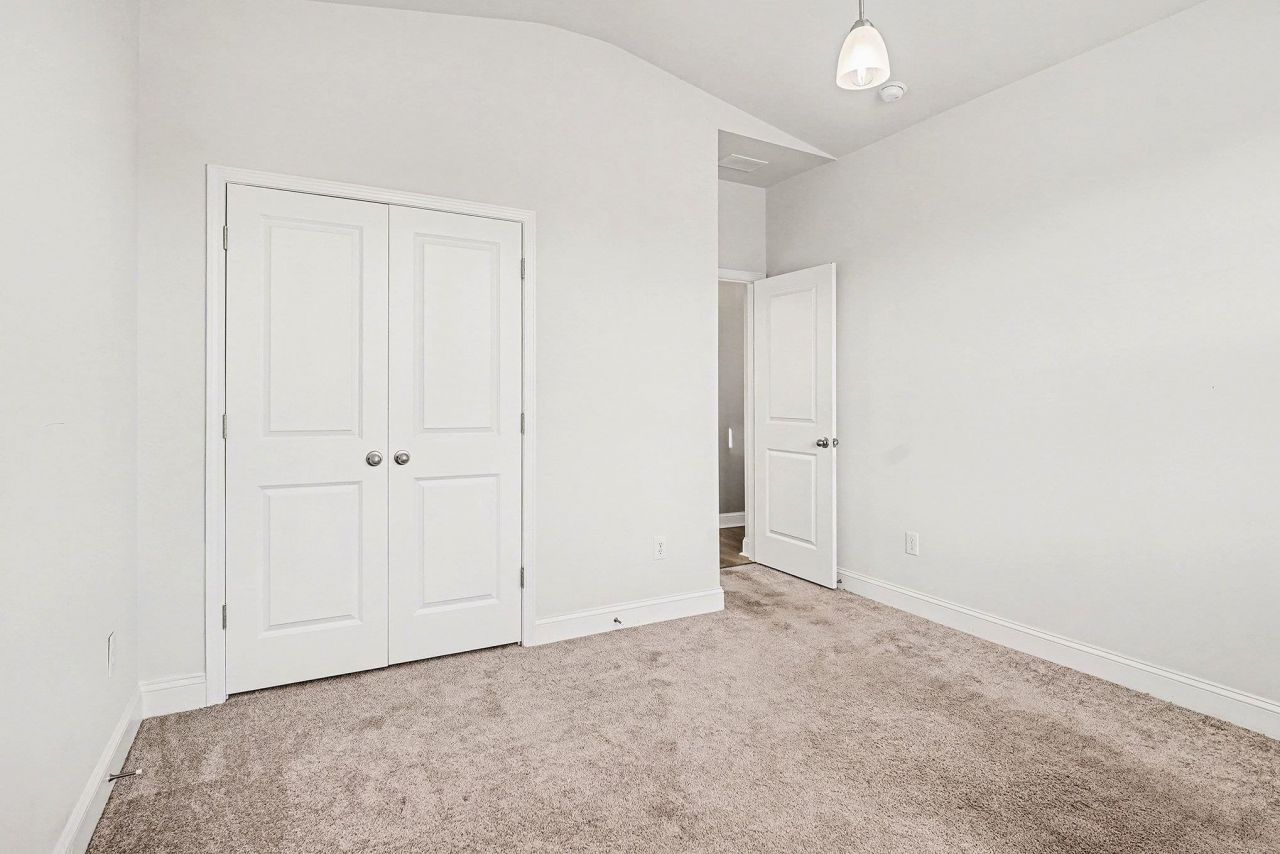 1071 Heather Glen Blvd. Photo 26