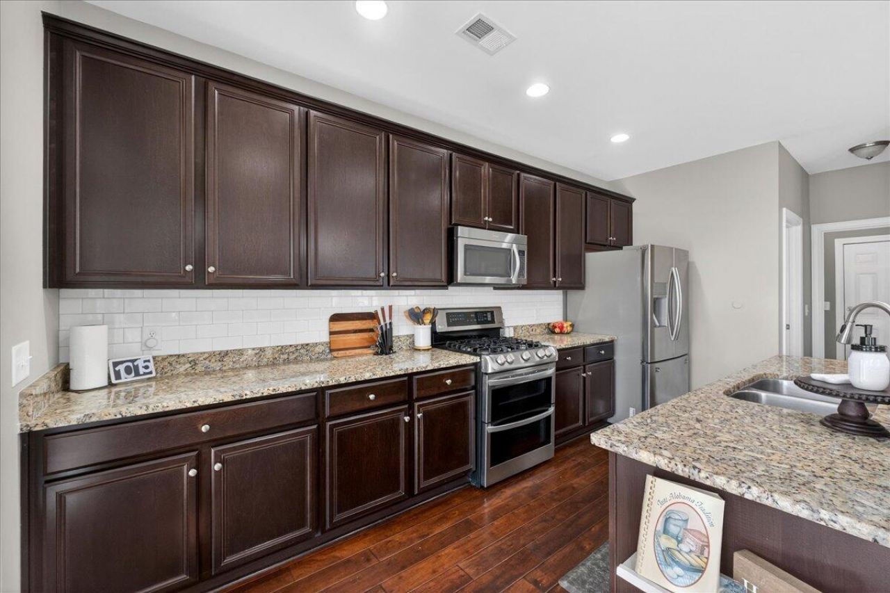 8519 Majestic Street Photo 15