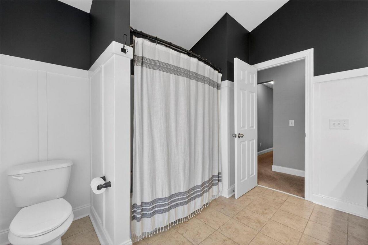 8519 Majestic Street Photo 32