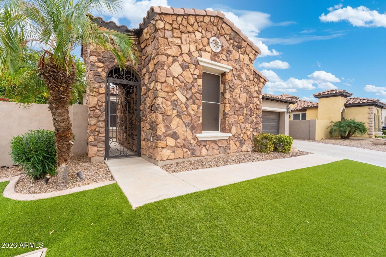 3067 S Halsted Drive, Chandler, AZ 85286 Main Photo