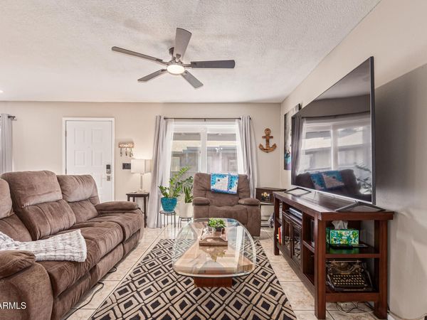 286 W Palomino Drive, Unit 104, Chandler, AZ 85225