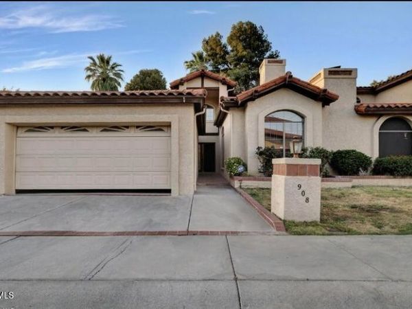 908 W FLYNN Lane, Phoenix, AZ 85013
