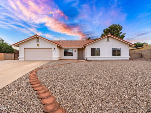1880 SUNBURST Place, Sierra Vista, AZ 85635