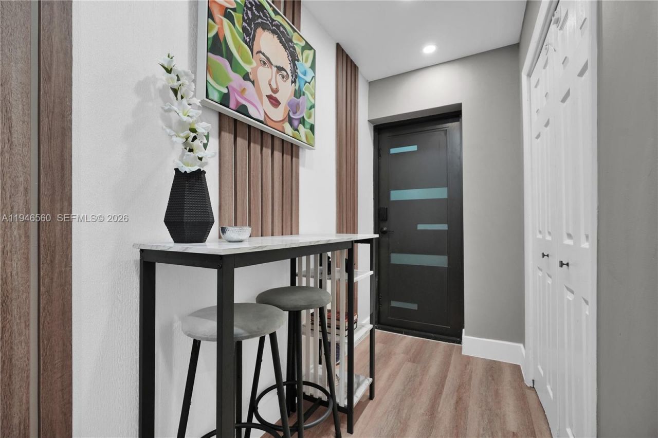 11905 NE 6th Ave, Biscayne Park, FL 33161 Photo