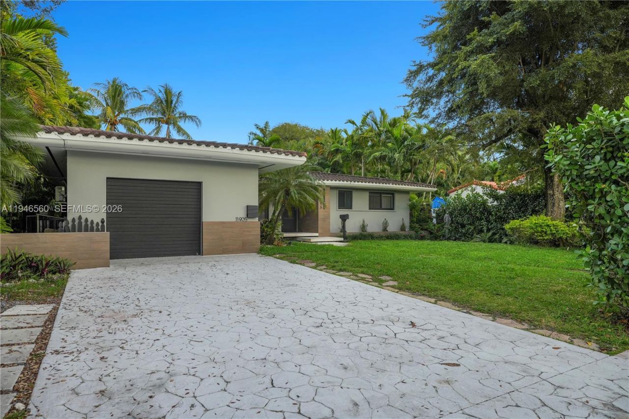 11905 NE 6th Ave, Biscayne Park, FL 33161 Photo