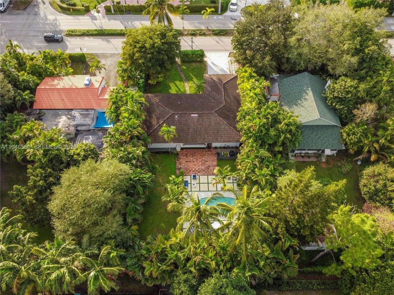 11905 NE 6th Ave, Biscayne Park, FL 33161 Photo