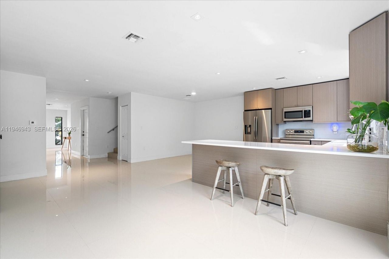 806 SW 29th St, Unit 806, Fort Lauderdale, FL 33315 Photo