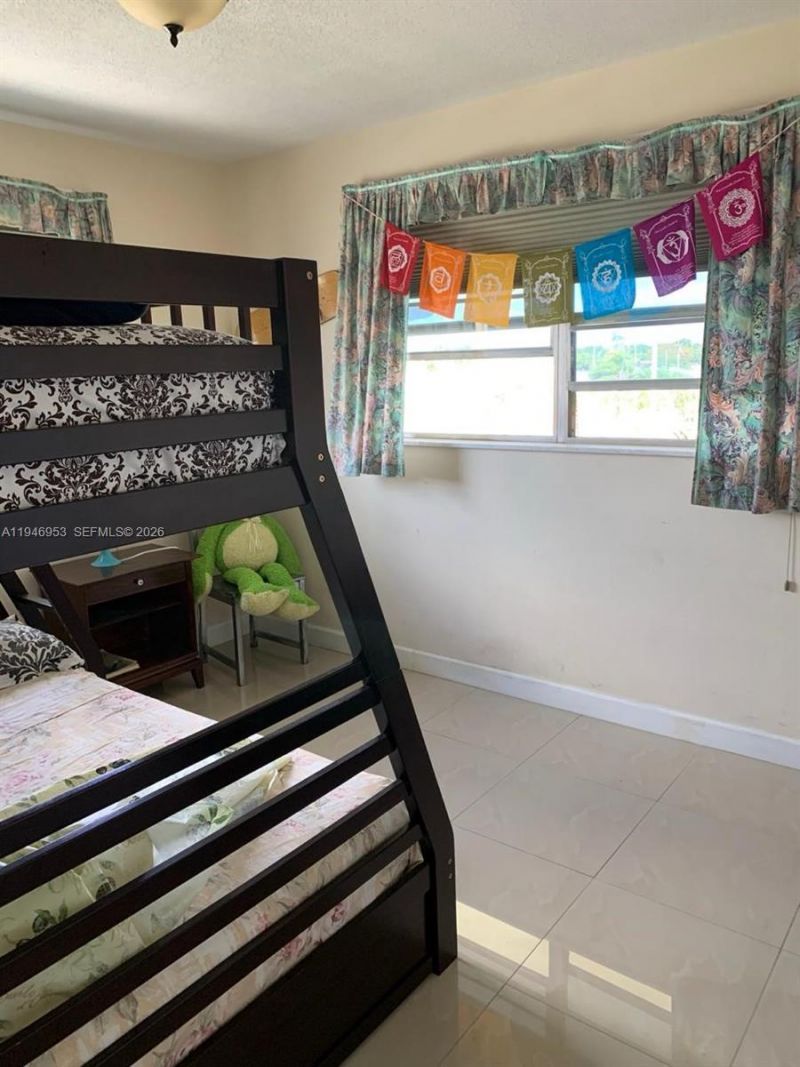 16801 NE 13th Ave , Unit 301, Miami, FL 33162 Photo