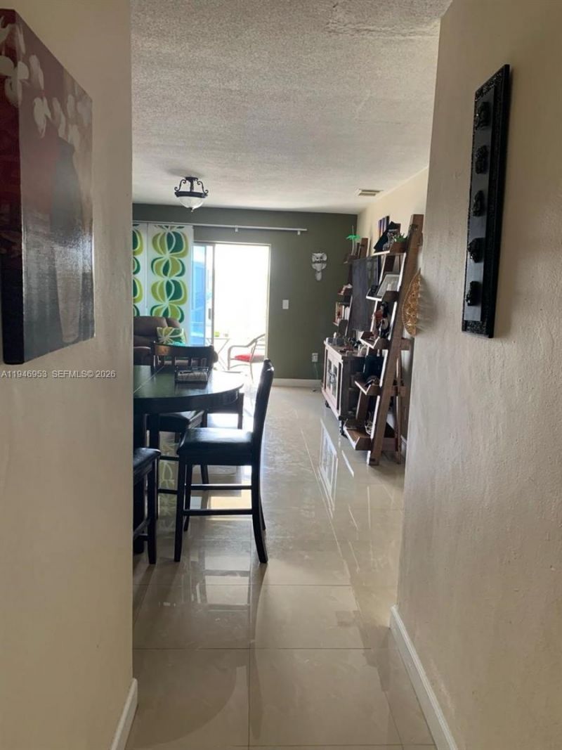 16801 NE 13th Ave , Unit 301, Miami, FL 33162 Photo