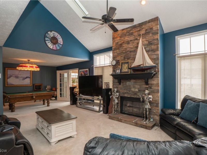 4839 Pond Drive NW, North Canton, OH 44720 Photo 3