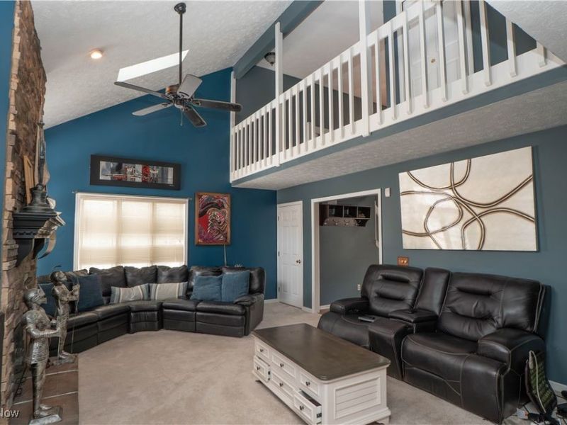 4839 Pond Drive NW, North Canton, OH 44720 Photo 4