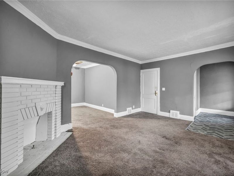 13818 Durkee Avenue, Cleveland, OH 44105 Photo 10