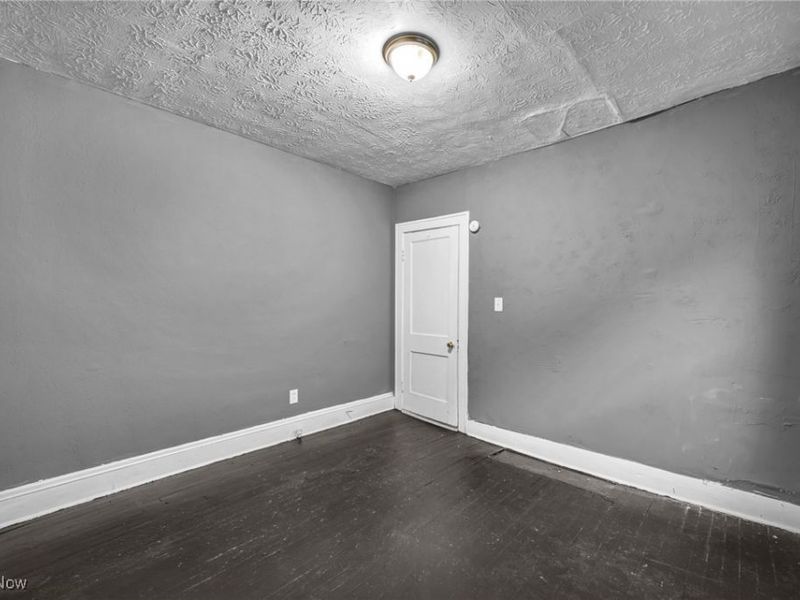 13818 Durkee Avenue, Cleveland, OH 44105 Photo 25